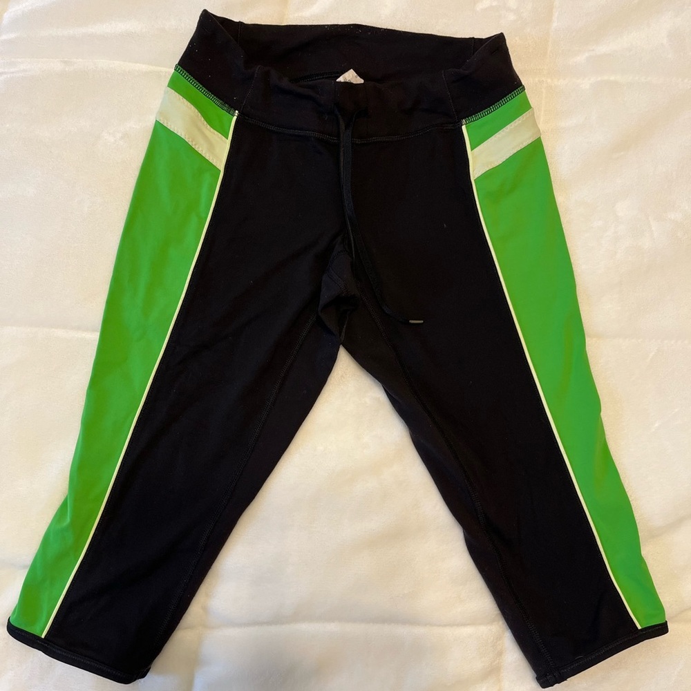 Y2K Lululemon Capri Leggings